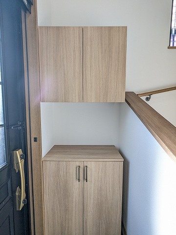 大阪府枚方市松丘町 現地写真（玄関）