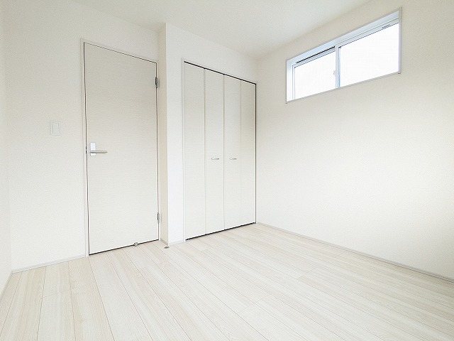大阪府交野市私部４丁目 内観写真（リビング以外の居室）