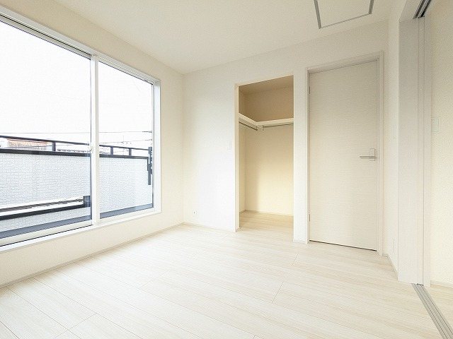 大阪府交野市私部４丁目 内観写真（リビング以外の居室）