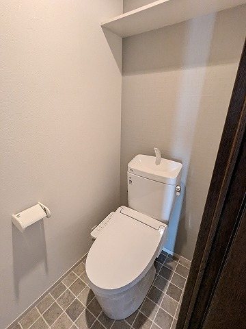 大阪府交野市郡津１丁目 内観写真（トイレ）