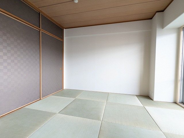 大阪府交野市郡津１丁目 内観写真（リビング以外の居室）