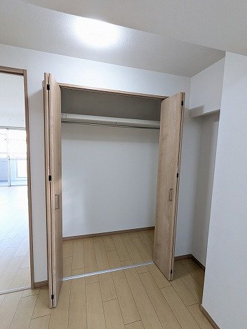 大阪府枚方市渚南町 内観写真（収納）