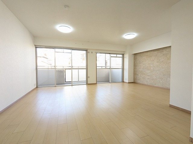 大阪府枚方市渚南町 内観写真（リビング）