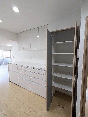 大阪府枚方市渚南町 内観写真（キッチン）