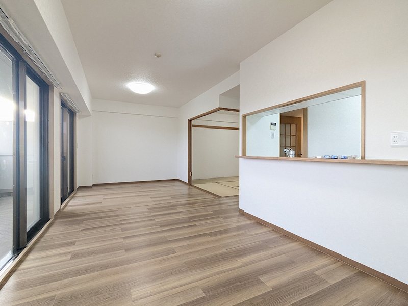 大阪府枚方市東田宮１丁目 内観写真（リビング）