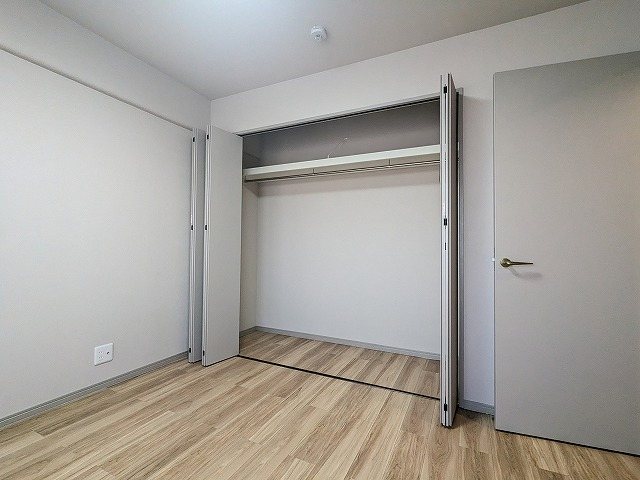 大阪府枚方市出口６丁目 内観写真（収納）