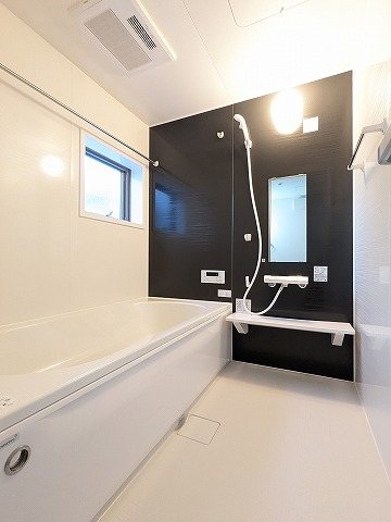 大阪府枚方市高田１丁目 内観写真（浴室）