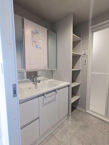 大阪府枚方市池之宮２丁目 内観写真（洗面台・洗面所）