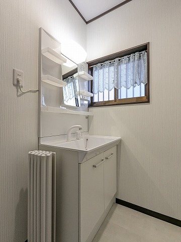 大阪府交野市妙見東５丁目 内観写真（洗面台・洗面所）