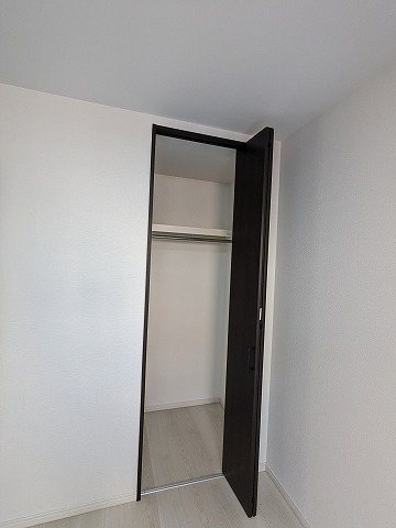 大阪府枚方市出口５丁目 内観写真（収納）