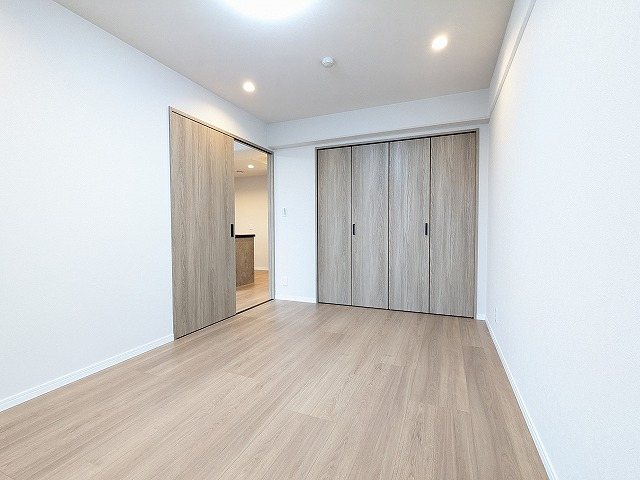 大阪府枚方市池之宮２丁目 内観写真（リビング以外の居室）