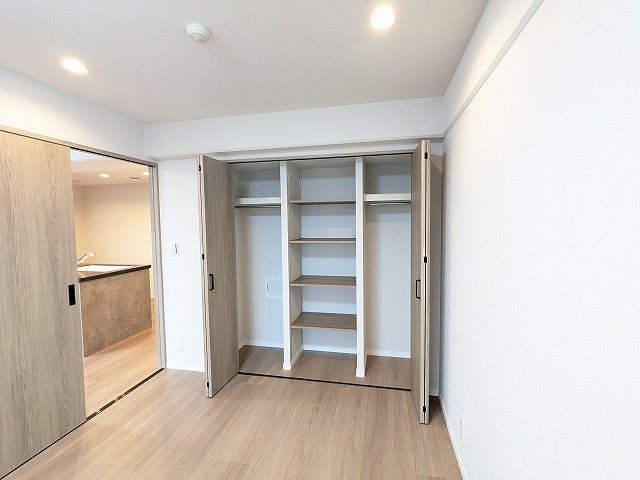 大阪府枚方市池之宮２丁目 内観写真（収納）