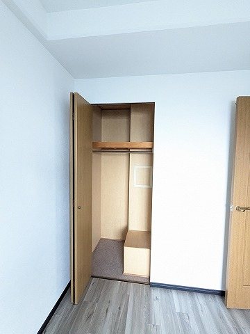 大阪府枚方市池之宮２丁目 内観写真（収納）