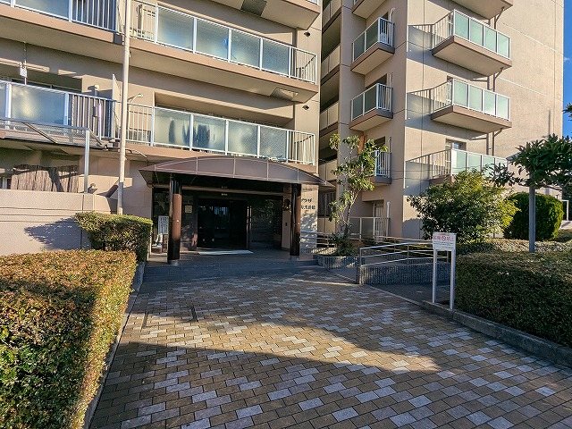 大阪府枚方市池之宮２丁目 共用部写真（エントランス）