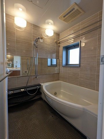 大阪府枚方市磯島南町 内観写真（浴室）