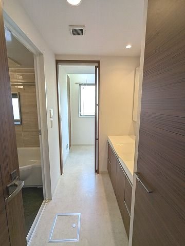 大阪府枚方市磯島南町 内観写真（洗面台・洗面所）