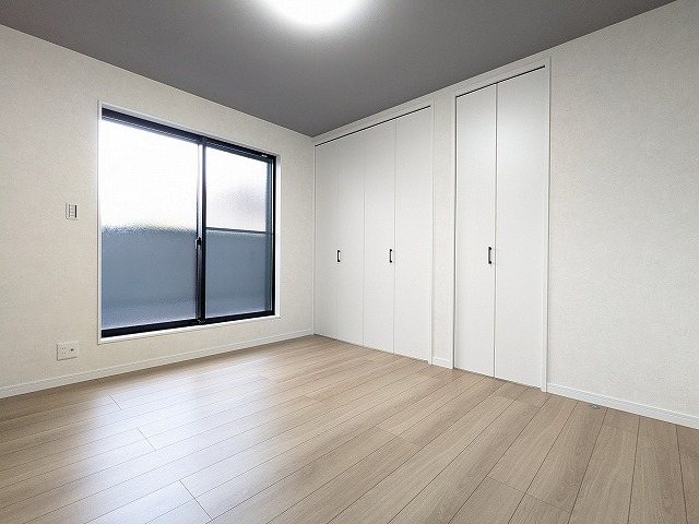 大阪府枚方市東香里新町 内観写真（リビング以外の居室）