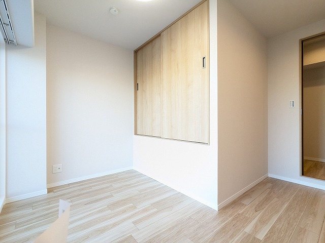 大阪府枚方市香里ケ丘９丁目 内観写真（リビング以外の居室）