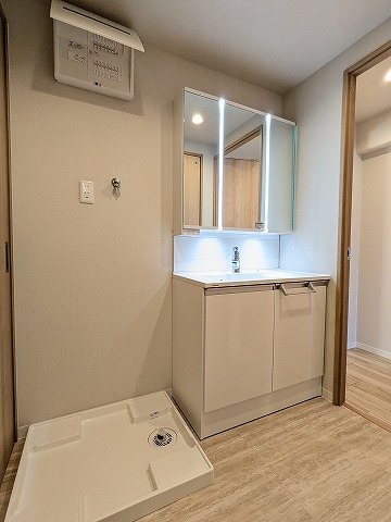 大阪府枚方市香里ケ丘９丁目 内観写真（洗面台・洗面所）