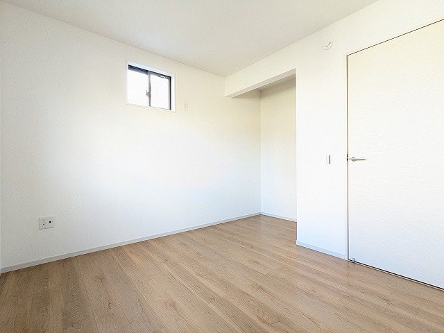 大阪府枚方市印田町 内観写真（リビング以外の居室）