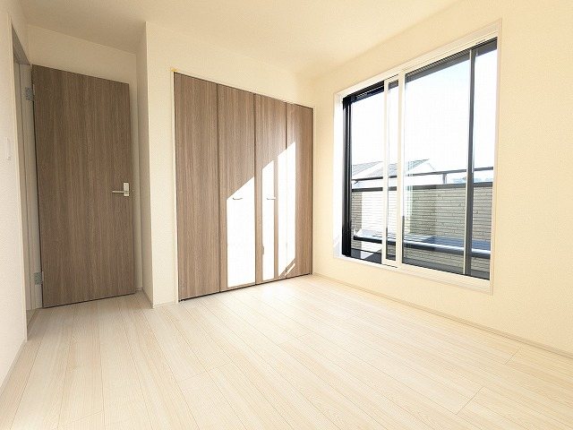 大阪府枚方市長尾谷町３丁目 内観写真（リビング以外の居室）