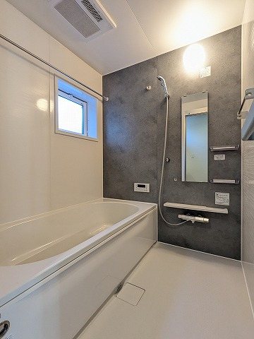 大阪府枚方市長尾谷町３丁目 内観写真（浴室）