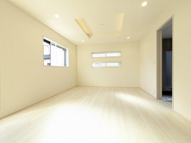 大阪府枚方市長尾谷町３丁目 内観写真（リビング）