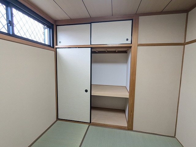大阪府交野市星田山手１丁目 内観写真（収納）
