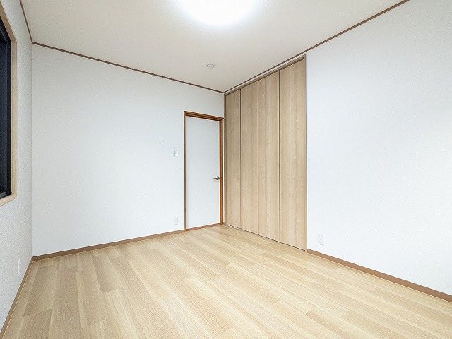 大阪府交野市星田山手１丁目 内観写真（リビング以外の居室）