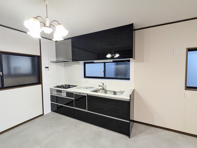 大阪府枚方市三矢町 内観写真（キッチン）