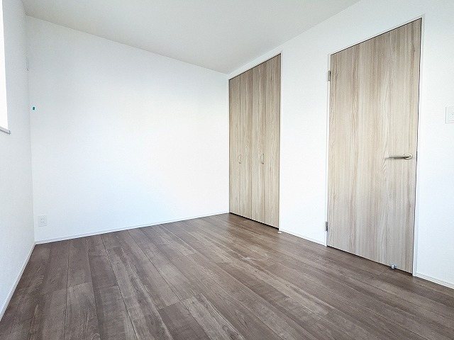 大阪府枚方市養父元町 内観写真（リビング以外の居室）