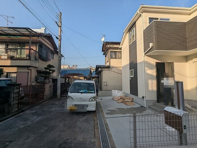 大阪府枚方市養父元町 現地写真（前面道路含む現地写真）