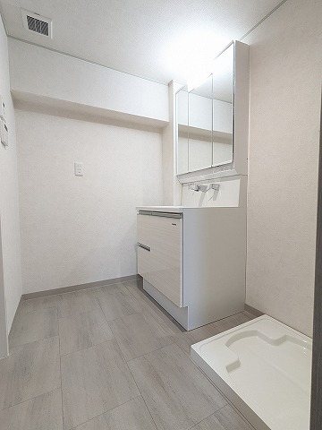 大阪府枚方市三矢町 内観写真（洗面台・洗面所）