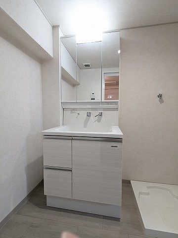 大阪府枚方市三矢町 内観写真（洗面台・洗面所）