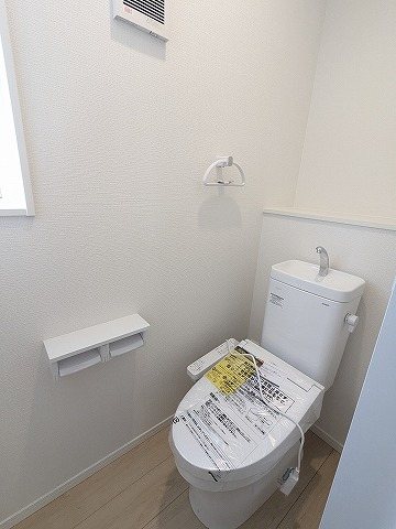 大阪府枚方市渚本町 内観写真（トイレ）