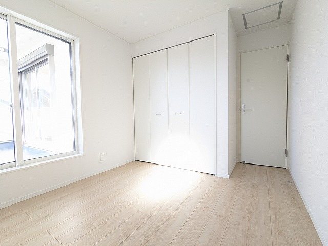 大阪府枚方市渚本町 内観写真（リビング以外の居室）