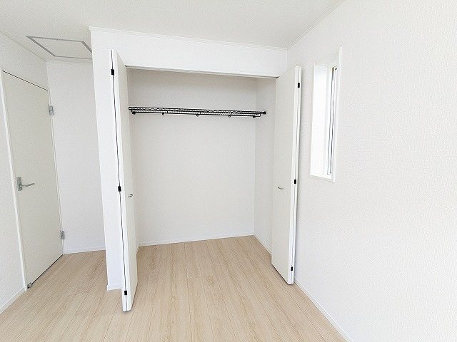 大阪府枚方市渚本町 内観写真（収納）
