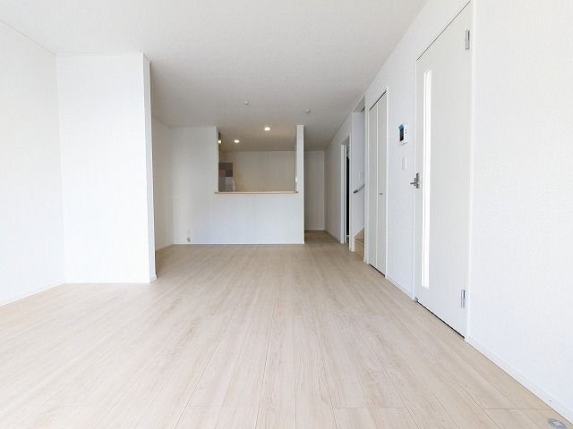 大阪府枚方市渚本町 内観写真（リビング）