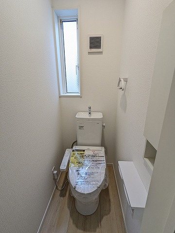 大阪府枚方市渚本町 内観写真（トイレ）