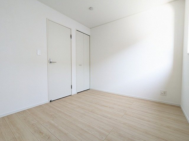 大阪府枚方市渚本町 内観写真（リビング以外の居室）