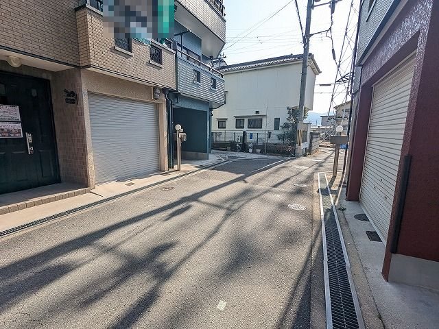 大阪府枚方市野村元町 現地写真（前面道路含む現地写真）