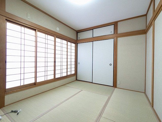 大阪府枚方市野村元町 内観写真（リビング以外の居室）