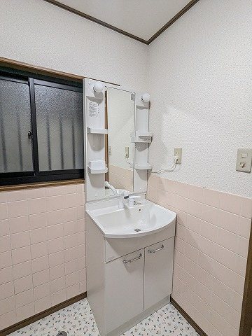 大阪府枚方市野村元町 内観写真（洗面台・洗面所）