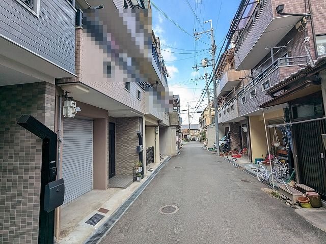 大阪府枚方市渚栄町 現地写真（前面道路含む現地写真）