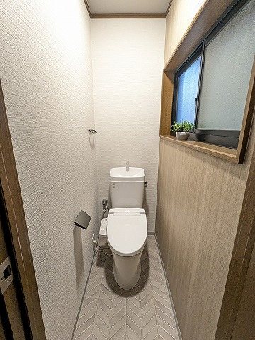 大阪府枚方市渚栄町 内観写真（トイレ）