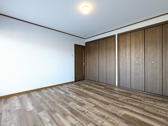 大阪府枚方市楠葉並木１丁目 内観写真（リビング以外の居室）