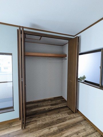 大阪府枚方市楠葉並木１丁目 内観写真（収納）