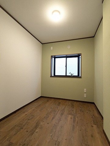 大阪府枚方市東香里３丁目 内観写真（リビング以外の居室）