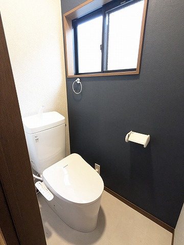 大阪府枚方市東香里３丁目 内観写真（トイレ）