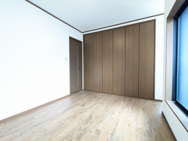 大阪府枚方市東香里３丁目 内観写真（リビング以外の居室）